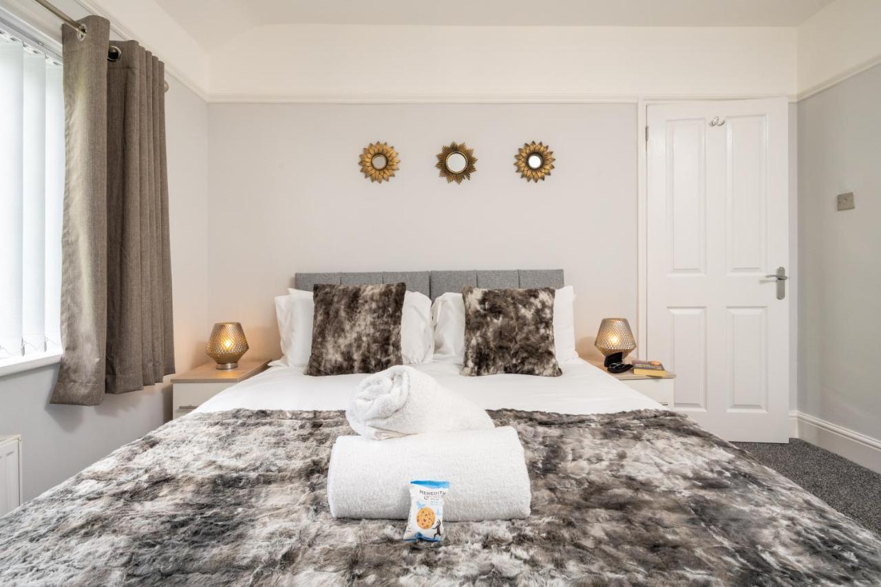 Mulberry House - Luxurious And Modern 4-Bed In Solihull Near Nec,Jlr, Airport, Resorts World, Hs2 Exterior photo